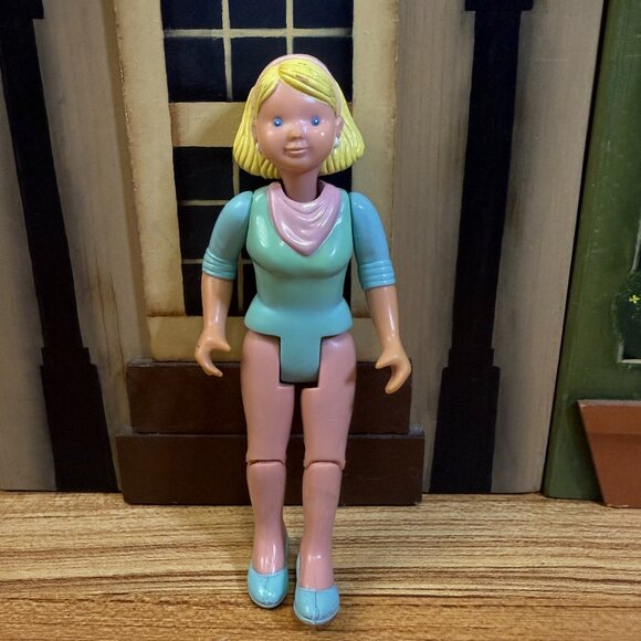 Fisher-Price Vintage 1990's Loving Family Mom Mother Action Figure Doll 5.5" - Picture 1 of 8